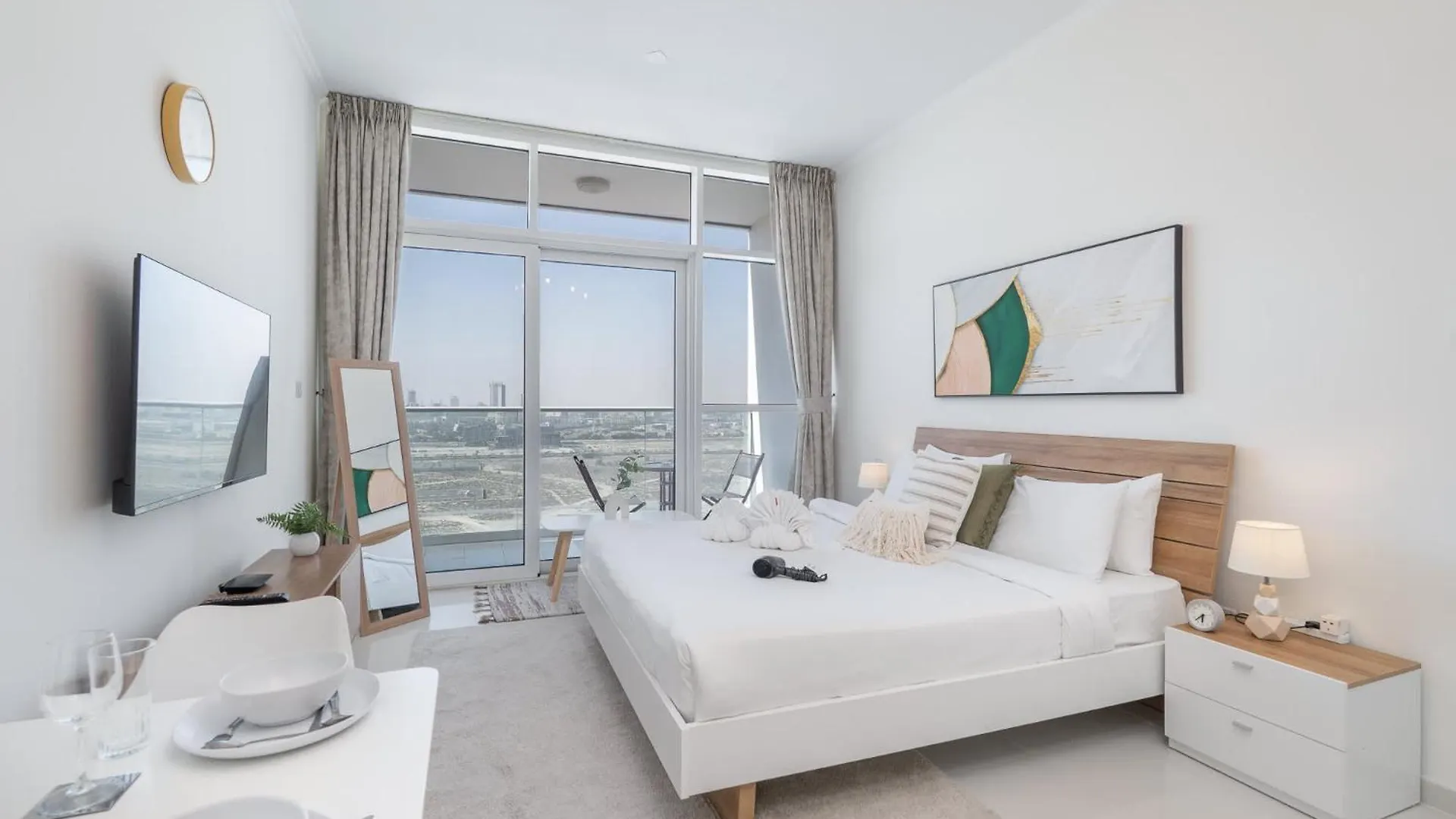 Majestic Studio In Damac Carson C Dubai United Arab Emirates