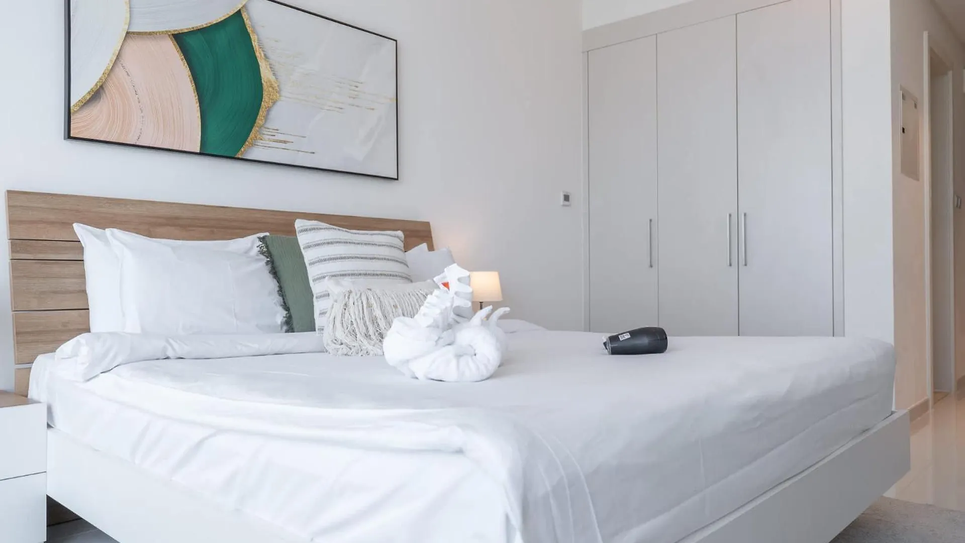 Majestic Studio In Damac Carson C Dubai