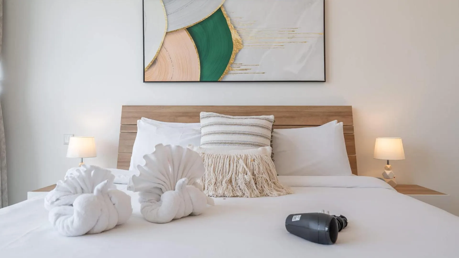 Apartment Majestic Studio In Damac Carson C Dubai